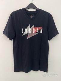 T-shirt jordan flight nera taglia S