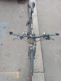 Bici da uomo Trek per cicloturismo