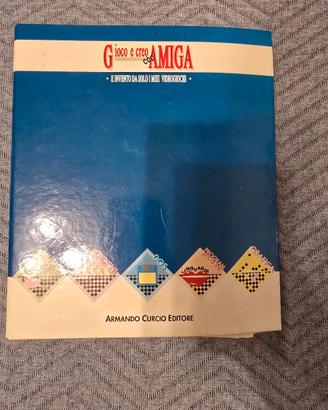 Fascicolo  "Gioco e creo con Amiga" + 12 floppy