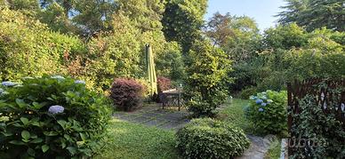 Villetta con ampio giardino e fotovoltaico