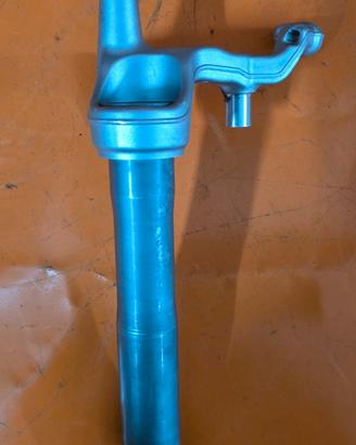 PERNO FORCELLA BMW R 1300 GS