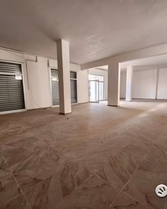 Locale commerciale 129mq