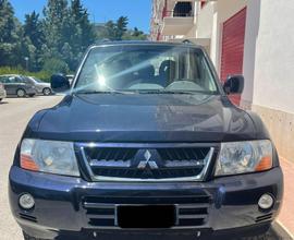 Mitsubishi Pajero 2,5 anni 2004