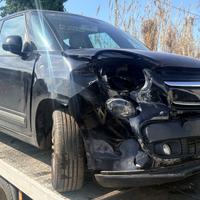 Fiat 500 L solo per ricambi