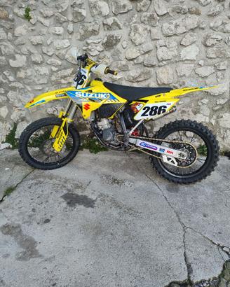 Suzuki rm 125 - perfette condizioni