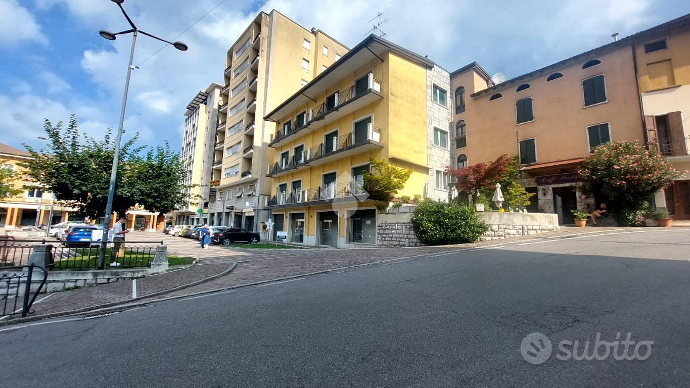 NEGOZIO A LUMEZZANE - Vista 3