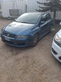 Fiat Stilo 1.6 16v intera o per pezzi di ricambio