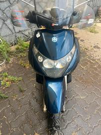 Piaggio Beverly 250