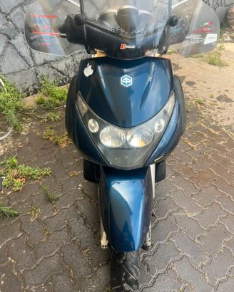 Piaggio Beverly 250