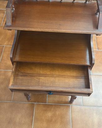 Mobiletto porta telefono in legno 