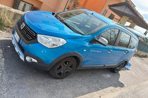 Dacia lodgy stepway versione brave