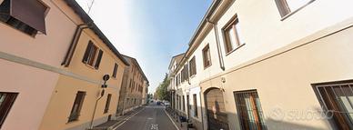 Stanza singola in Villa a Monza