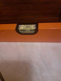 livella/bolla da lavoro