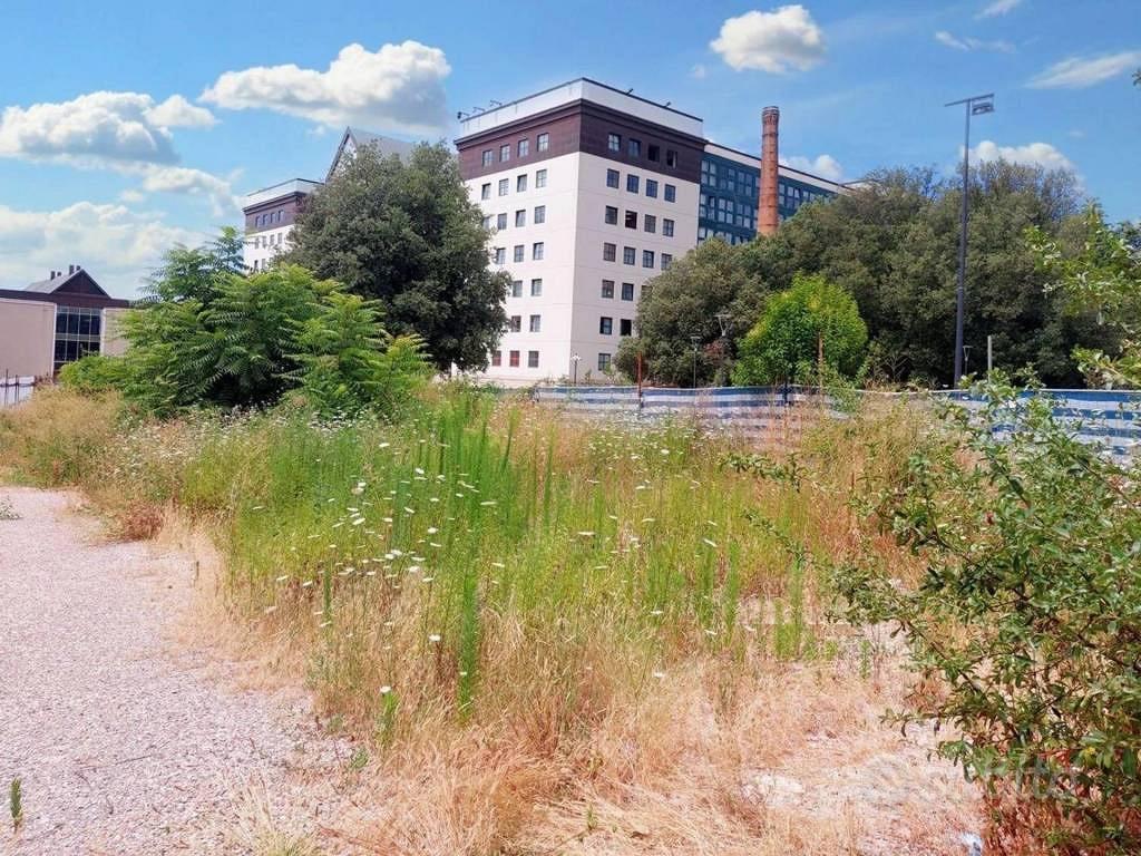 Immobile in asta di 2700 m² a Perugia - Vista 2