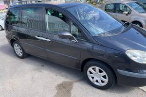 Peugeot 807 2.0 16V SR