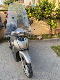 Scooter aprilia scarabeo 100
