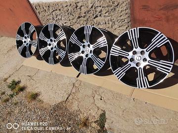 4 cerchi originali Volvo 18"