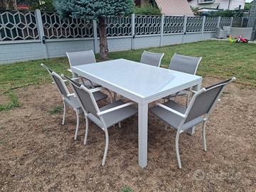 Tavolo da esterno