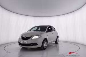 LANCIA Ypsilon 1.2 69 CV 5 porte Gold
