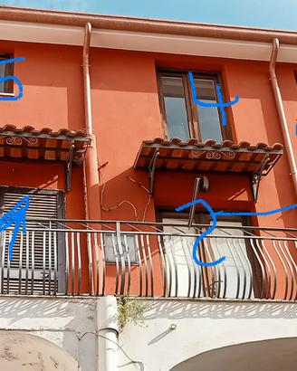 Casa indipendente su due livelli