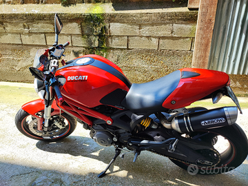 Ducati Monster 696 2009 (patente A2)