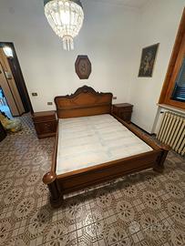 Camera da letto matrimoniale in legno massello