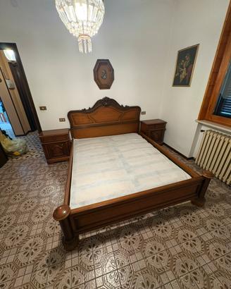 Camera da letto matrimoniale in legno massello