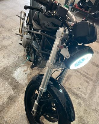 Ducati monster 600