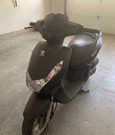 Scooter Peugeot