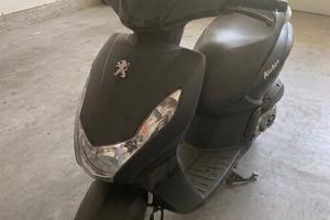 Scooter Peugeot