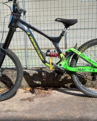 bici DOWNHILL 