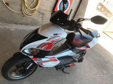 Aprilia SR 50 - 2009