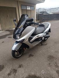 YAMAHA T MAX 500