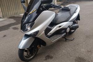 YAMAHA T MAX 500
