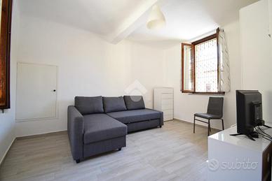 MONOLOCALE A BRUGHERIO