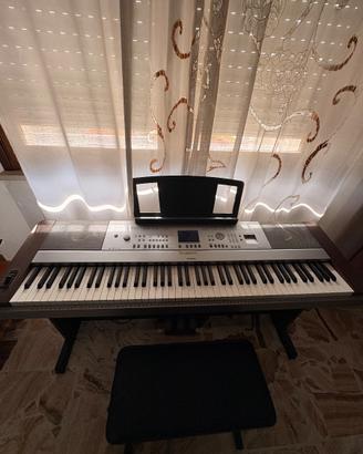 Tastiera Yamaha DGX-640