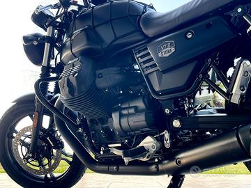 Moto Guzzi V7 Stone III