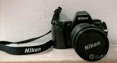 Macchina fotografica Nikon F801S + teleobiettivi