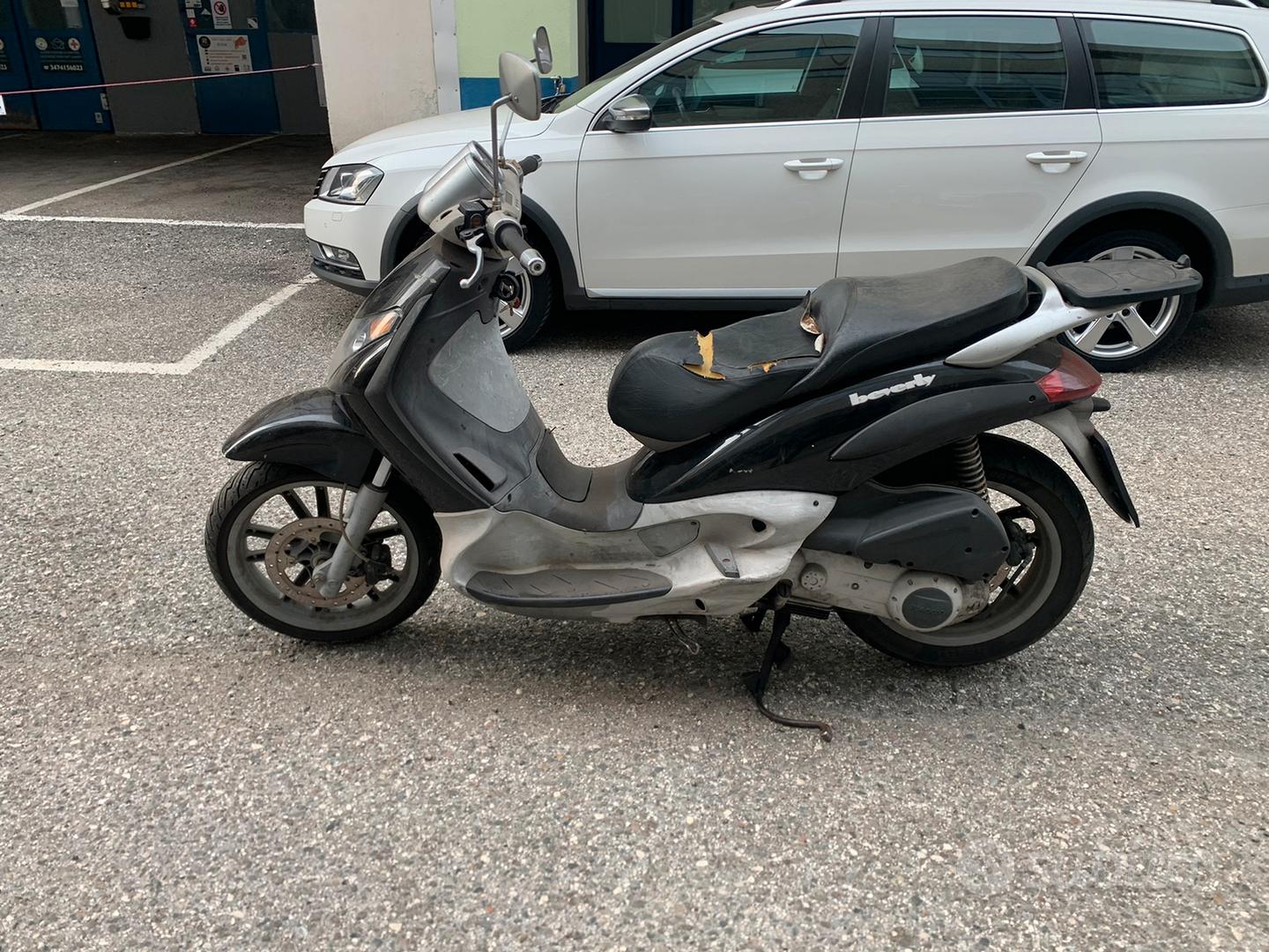 Piaggio Beverly 200 - Moto e Scooter In vendita a Bolzano