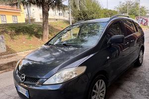 Madza- auto spaziosa e confortevole