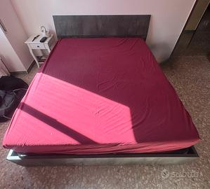 Letto matrimoniale contenitore