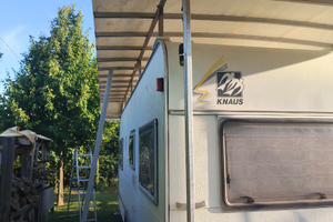 Struttura copri roulotte