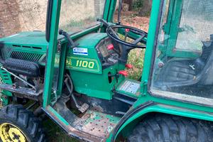 Trattore ferrari 1100 30 cv 4x4