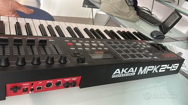Akai mpk249