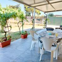Villino indipendente immerso nel verde