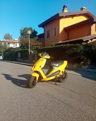 malaguti f12