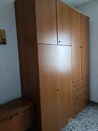 armadio con cassetti 