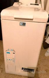 Lavatrice slim carica dall'alto Electrolux 