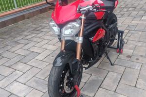 Triumph Speed triple 1050