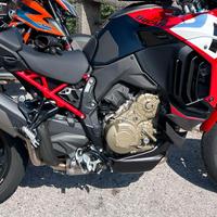 Akrapovic Racing Multistrada V4 con UpMap